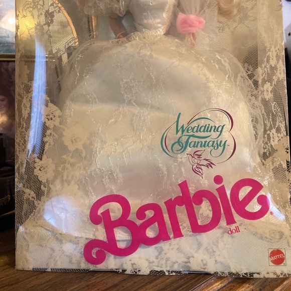 1989 Wedding Fantasy Barbie - Picture 3 of 6